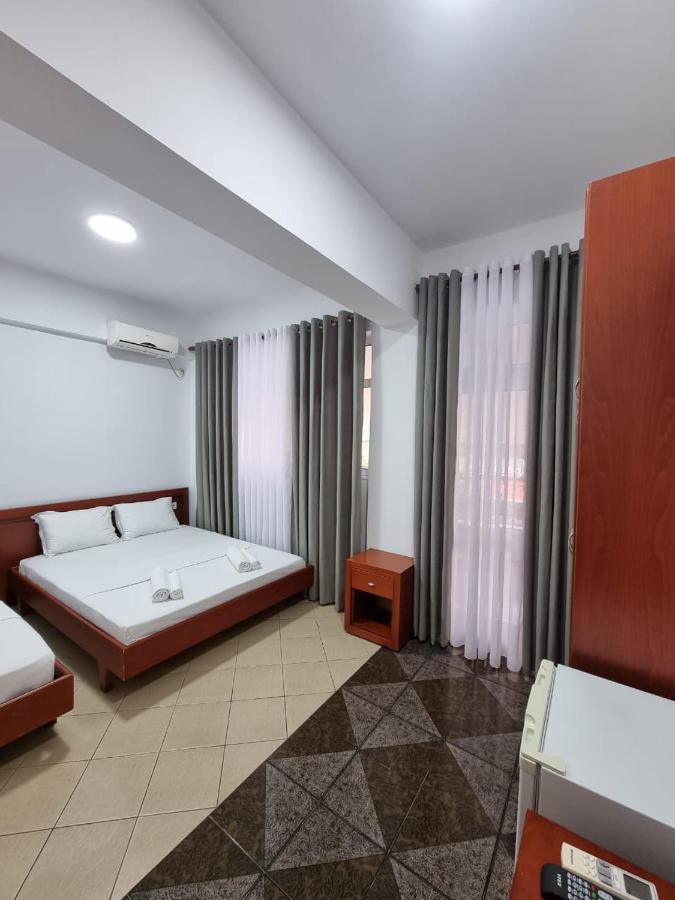 Ideal Apartments & Rooms ซารานเดอ ภายนอก รูปภาพ