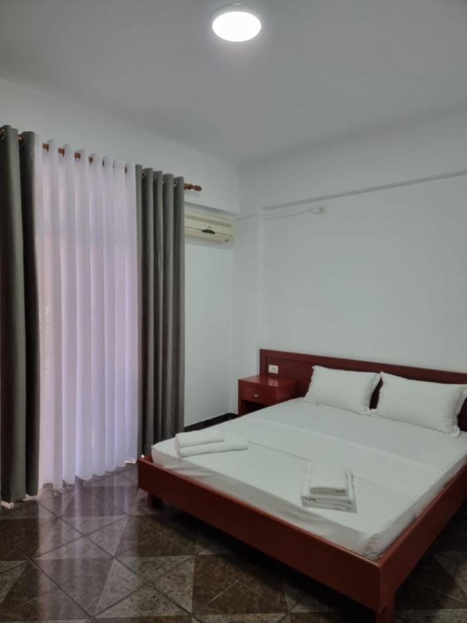 Ideal Apartments & Rooms ซารานเดอ ภายนอก รูปภาพ