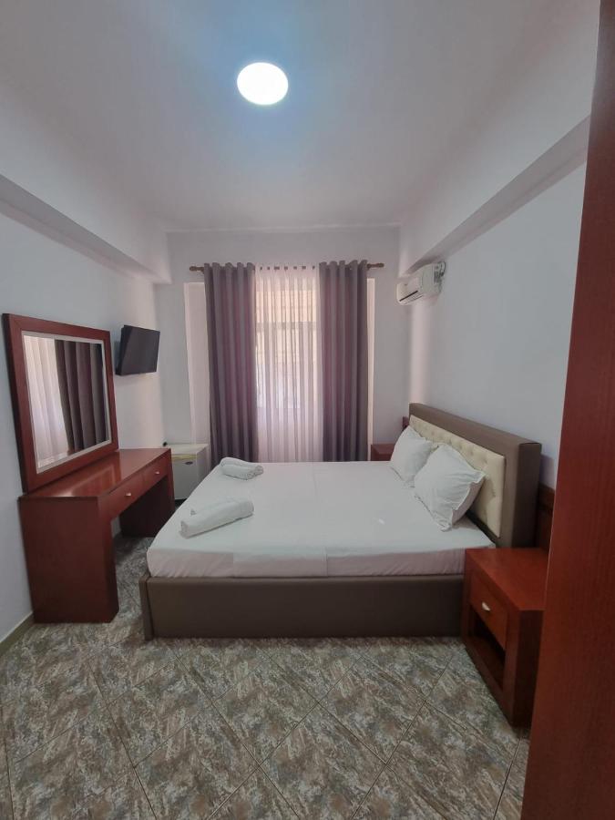Ideal Apartments & Rooms ซารานเดอ ภายนอก รูปภาพ