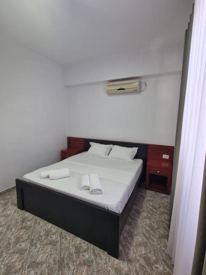 Ideal Apartments & Rooms ซารานเดอ ภายนอก รูปภาพ