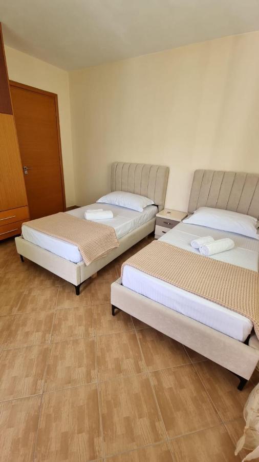 Ideal Apartments & Rooms ซารานเดอ ภายนอก รูปภาพ